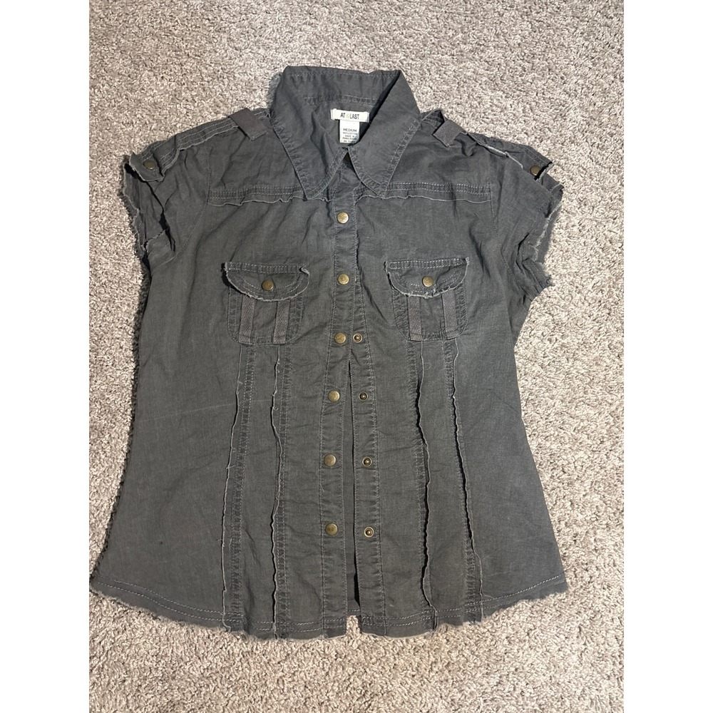 At Last Womens Gray Cotton Utility Button Down Shirt Raw Edge Epaulets Medium
